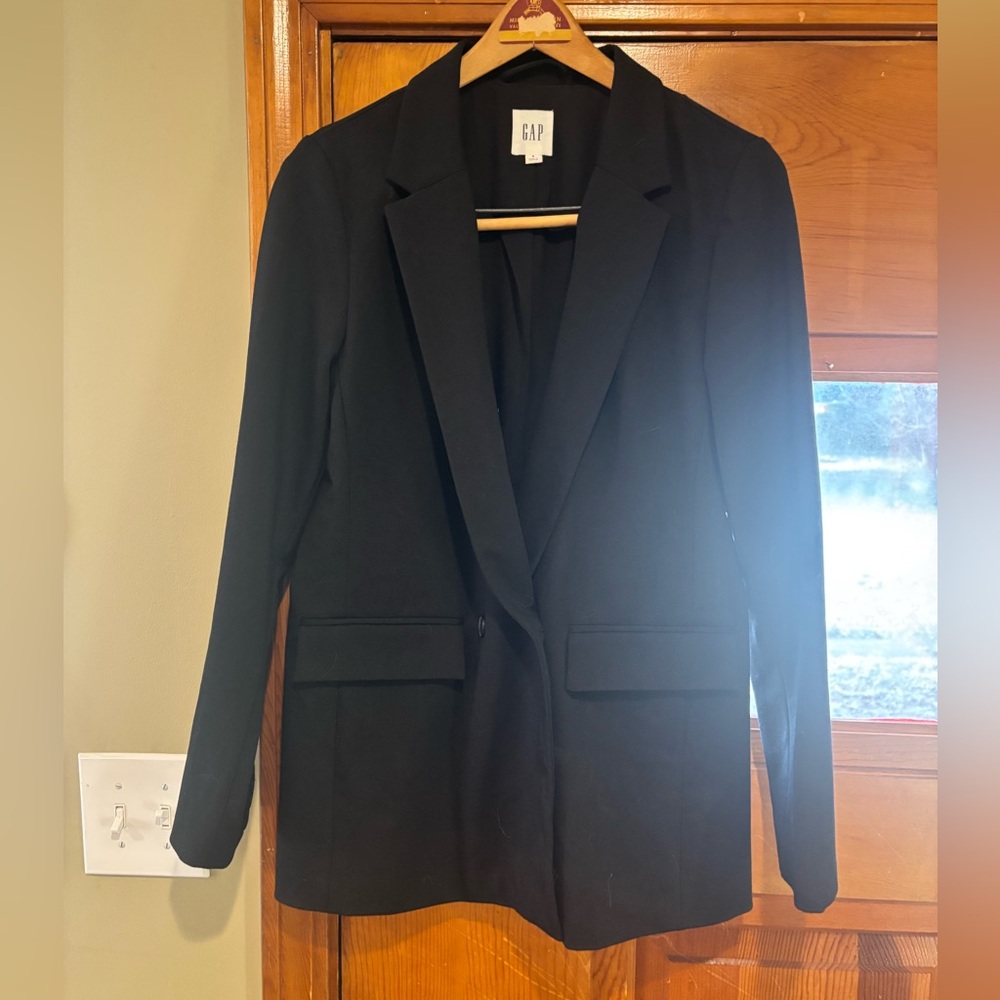 GAP Women's Black Blazer